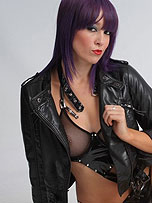 picture from girlsinleatherboots.com